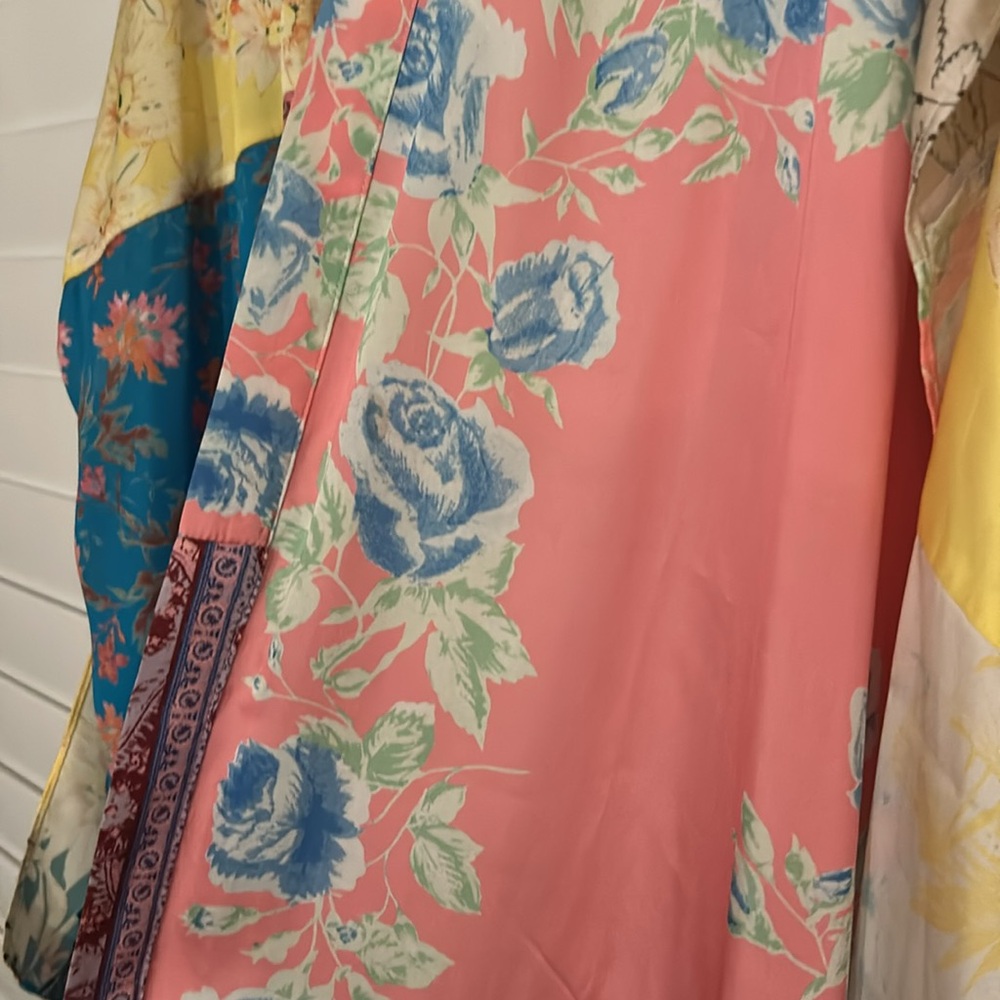 🪷*Final Price*EUC Free People Patched With Love Robe /Kimono. - Picture 9 of 10